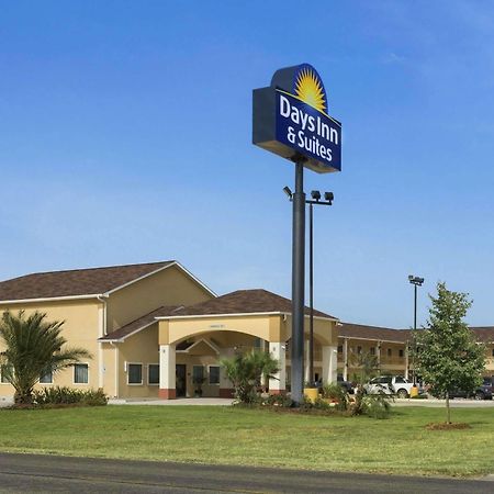 Days Inn Pearsall Exteriör bild